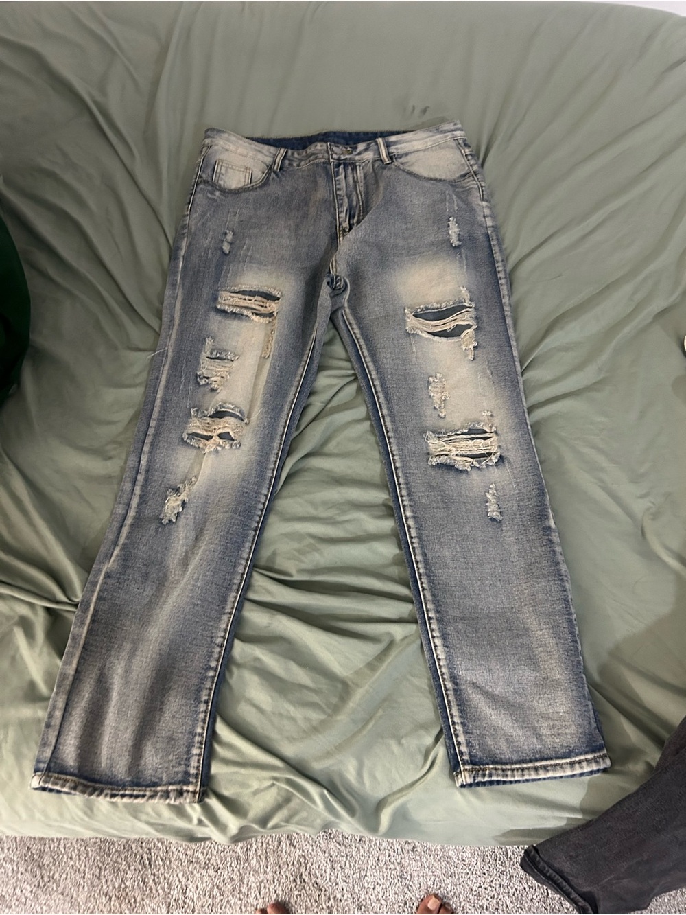 Men's Distressed Light Blue Denim Jeans - NEW WITH OUT TAGS